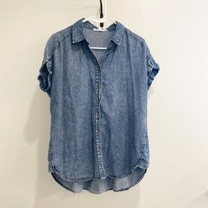 Jane & Delancey Chambray Denim Button Down Top S